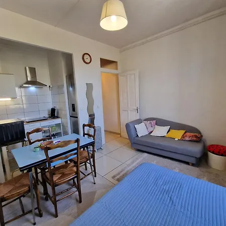 Close To Lyon&parc De Parilly * Saint-Priest (Rhone)